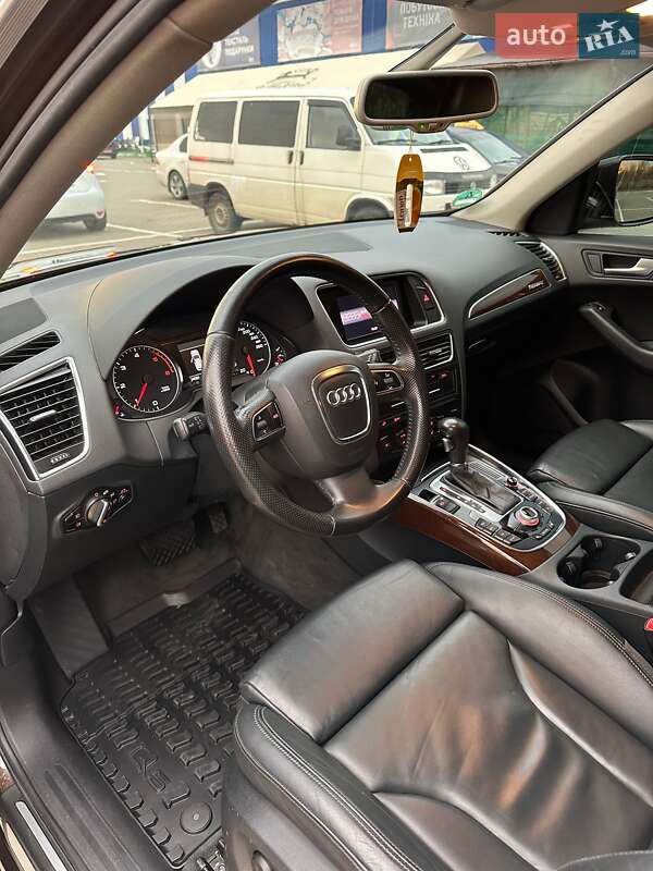 Позашляховик / Кросовер Audi Q5 2012 в Дрогобичі