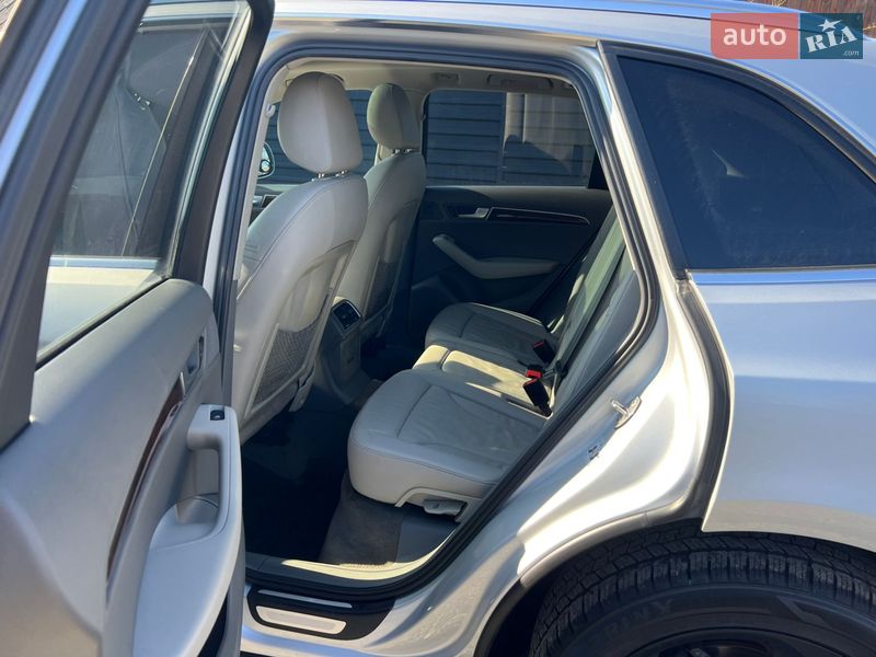 Внедорожник / Кроссовер Audi Q5 2012 в Владимире