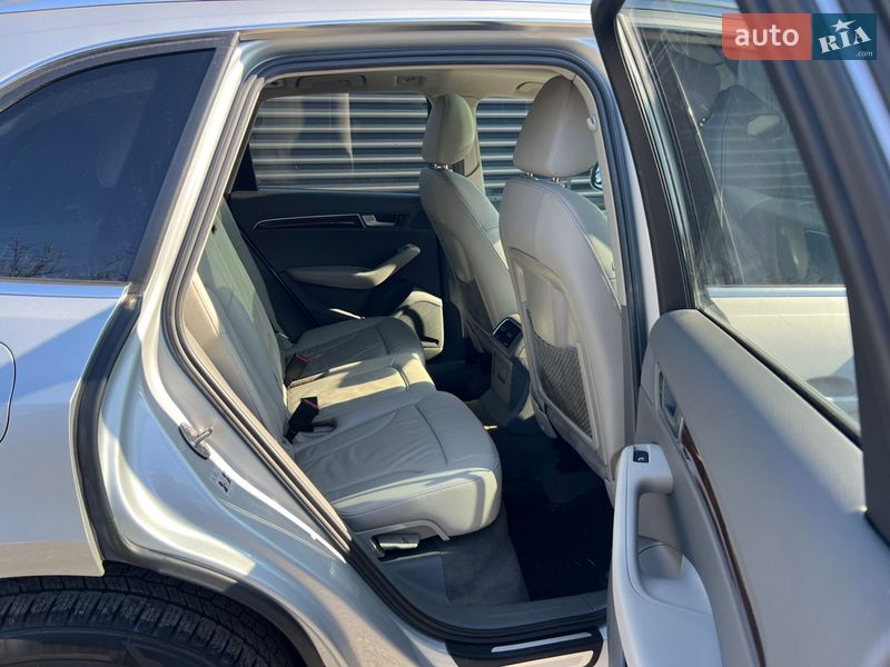 Внедорожник / Кроссовер Audi Q5 2012 в Владимире