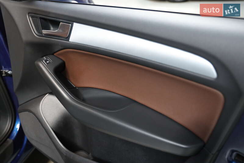 Позашляховик / Кросовер Audi Q5 2016 в Луцьку