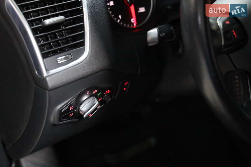 Позашляховик / Кросовер Audi Q5 2016 в Луцьку