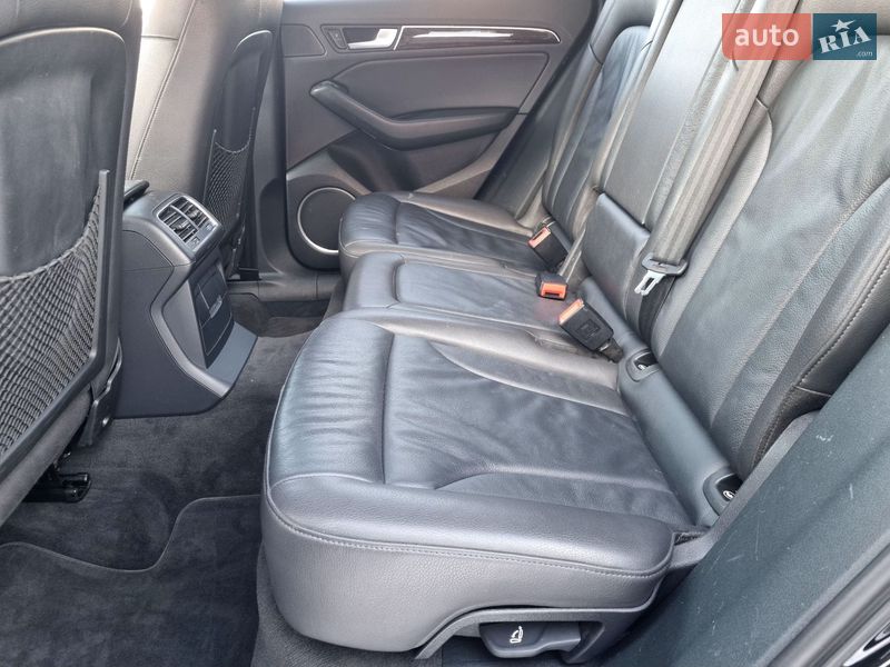 Внедорожник / Кроссовер Audi Q5 2015 в Луцке