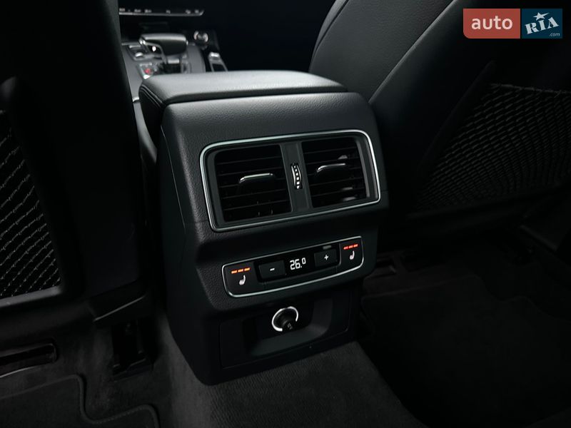 Внедорожник / Кроссовер Audi Q5 2019 в Ровно