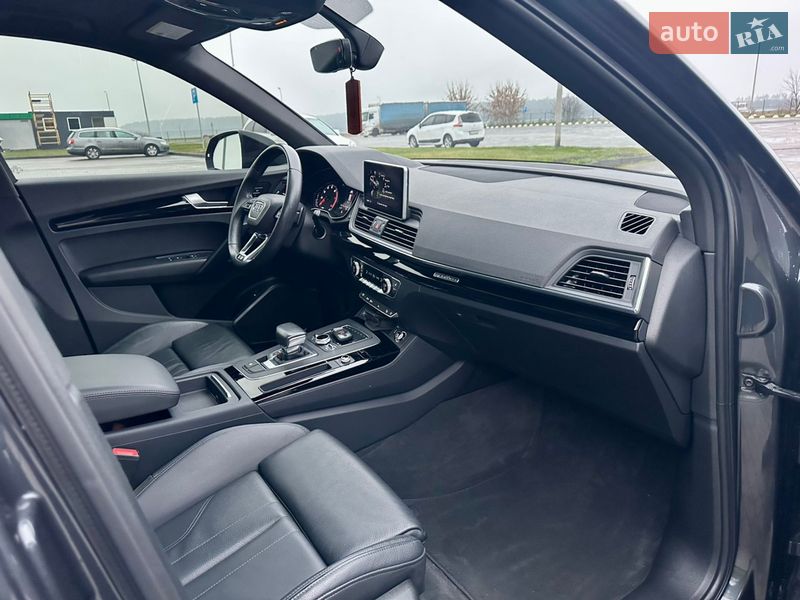 Внедорожник / Кроссовер Audi Q5 2019 в Ровно