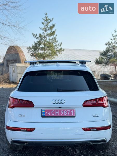 Позашляховик / Кросовер Audi Q5 2018 в Самборі