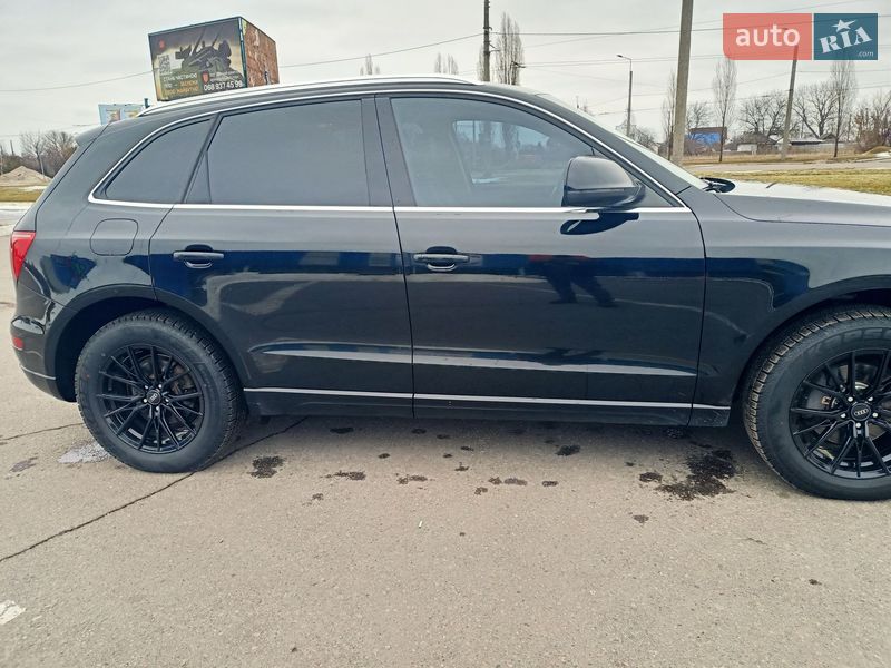 Позашляховик / Кросовер Audi Q5 2011 в Кременчуці