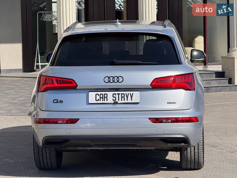 Внедорожник / Кроссовер Audi Q5 2018 в Стрые