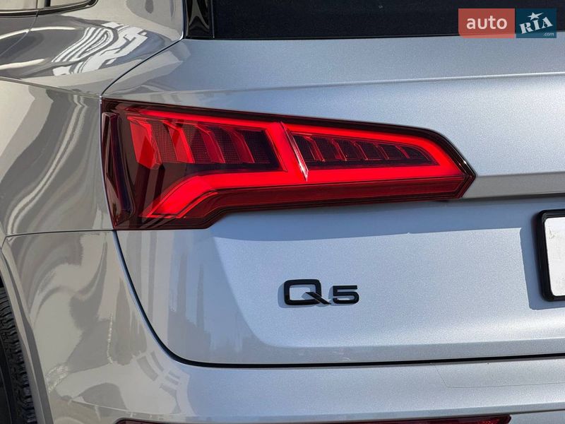 Внедорожник / Кроссовер Audi Q5 2018 в Стрые