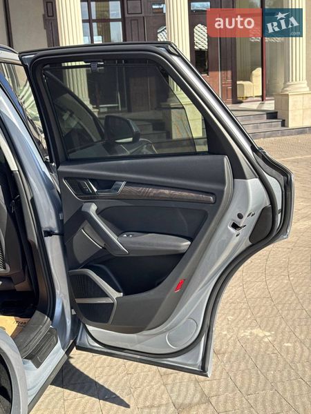 Внедорожник / Кроссовер Audi Q5 2018 в Стрые