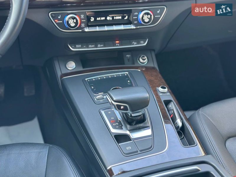 Внедорожник / Кроссовер Audi Q5 2018 в Львове