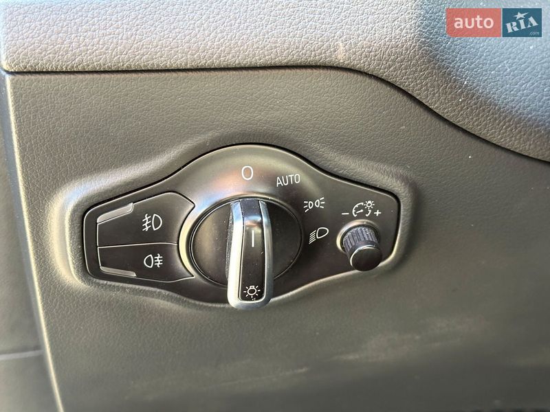 Внедорожник / Кроссовер Audi Q5 2016 в Одессе