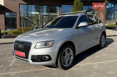 Позашляховик / Кросовер Audi Q5 2015 в Ужгороді