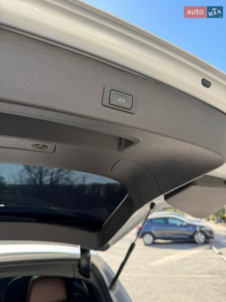 Внедорожник / Кроссовер Audi Q5 2015 в Ужгороде