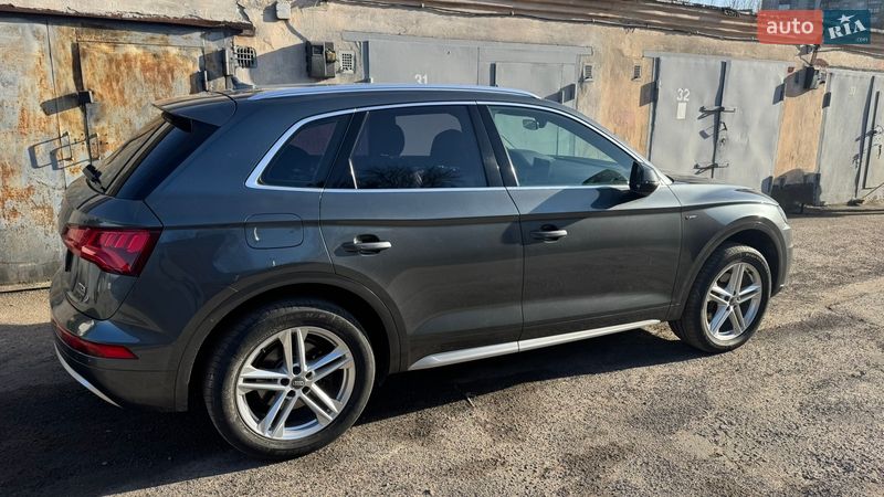 Внедорожник / Кроссовер Audi Q5 2016 в Львове