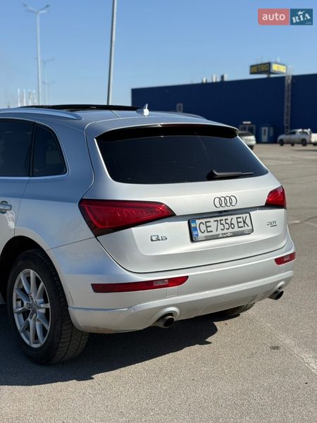 Позашляховик / Кросовер Audi Q5 2011 в Чернівцях