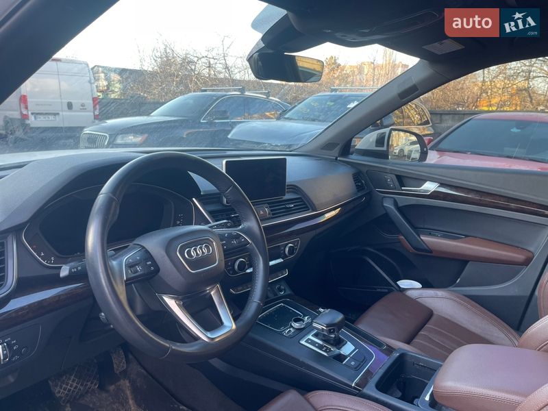 Позашляховик / Кросовер Audi Q5 2018 в Рівному