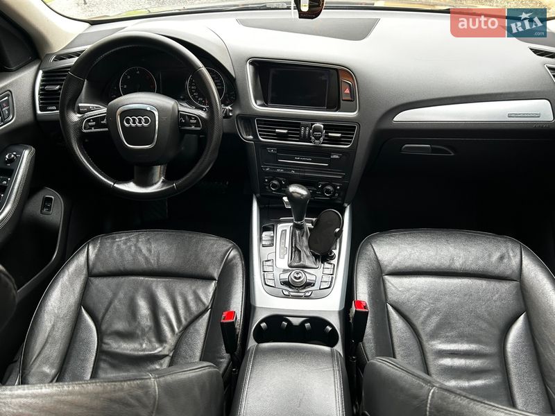 Внедорожник / Кроссовер Audi Q5 2009 в Мукачево