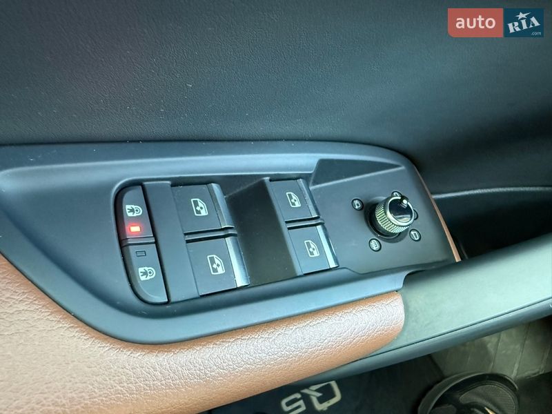 Позашляховик / Кросовер Audi Q5 2017 в Стрию