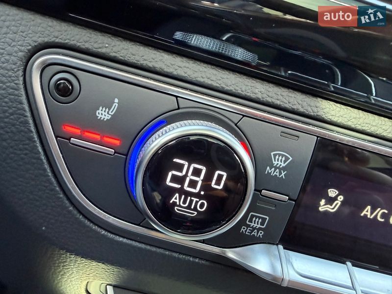 Позашляховик / Кросовер Audi Q5 2017 в Стрию