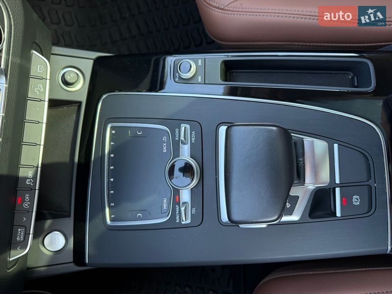 Позашляховик / Кросовер Audi Q5 2017 в Стрию