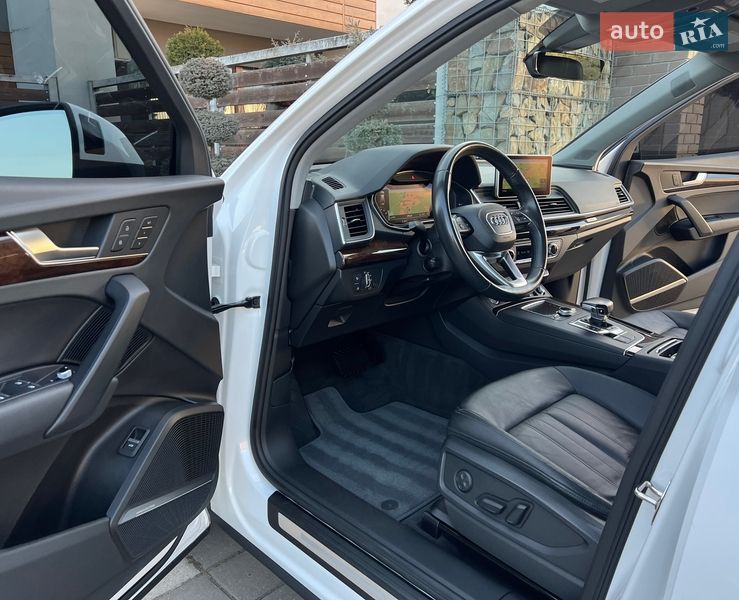 Позашляховик / Кросовер Audi Q5 2018 в Стрию