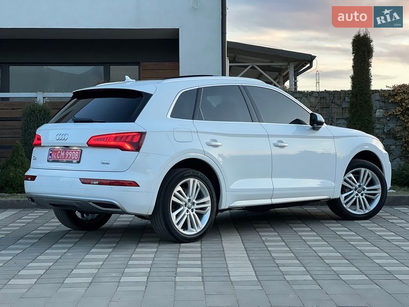 Позашляховик / Кросовер Audi Q5 2018 в Стрию