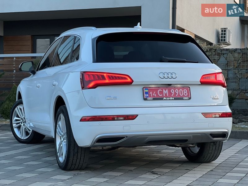 Позашляховик / Кросовер Audi Q5 2018 в Стрию