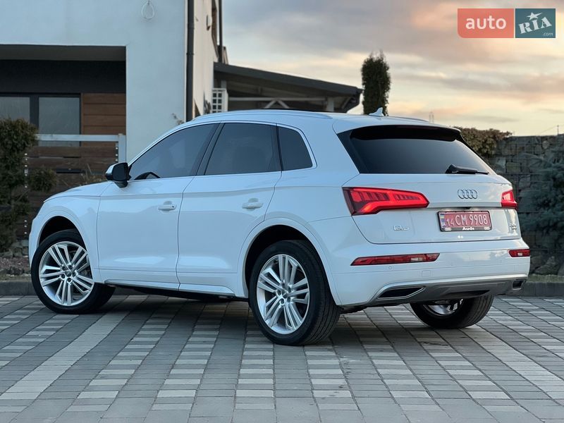 Позашляховик / Кросовер Audi Q5 2018 в Стрию