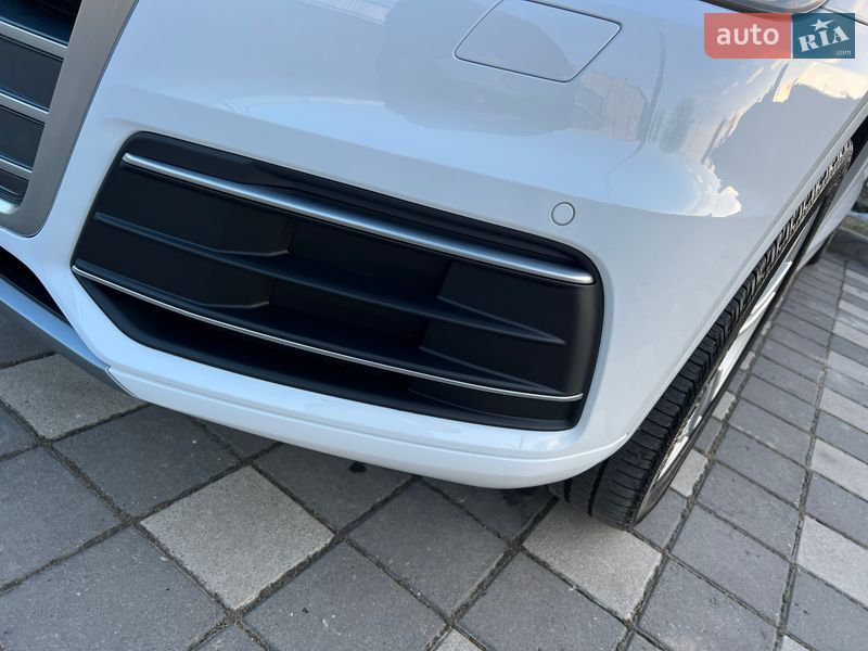 Позашляховик / Кросовер Audi Q5 2018 в Стрию