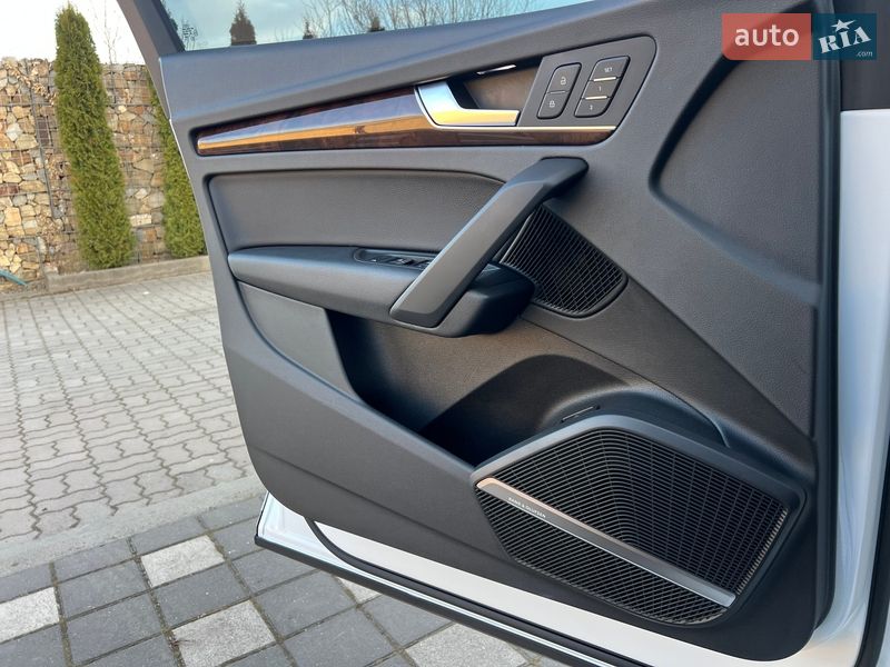 Позашляховик / Кросовер Audi Q5 2018 в Стрию