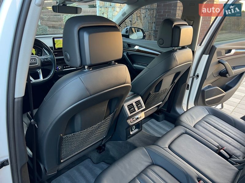 Позашляховик / Кросовер Audi Q5 2018 в Стрию