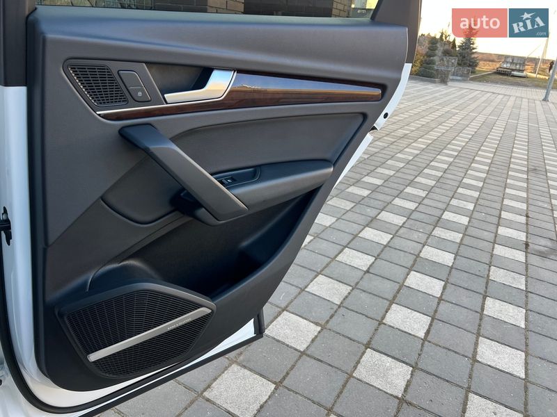 Позашляховик / Кросовер Audi Q5 2018 в Стрию