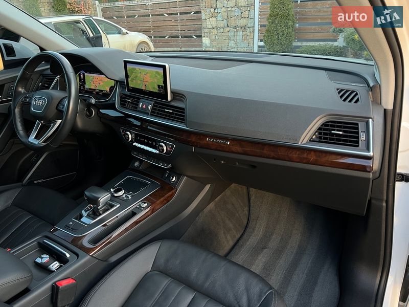 Позашляховик / Кросовер Audi Q5 2018 в Стрию