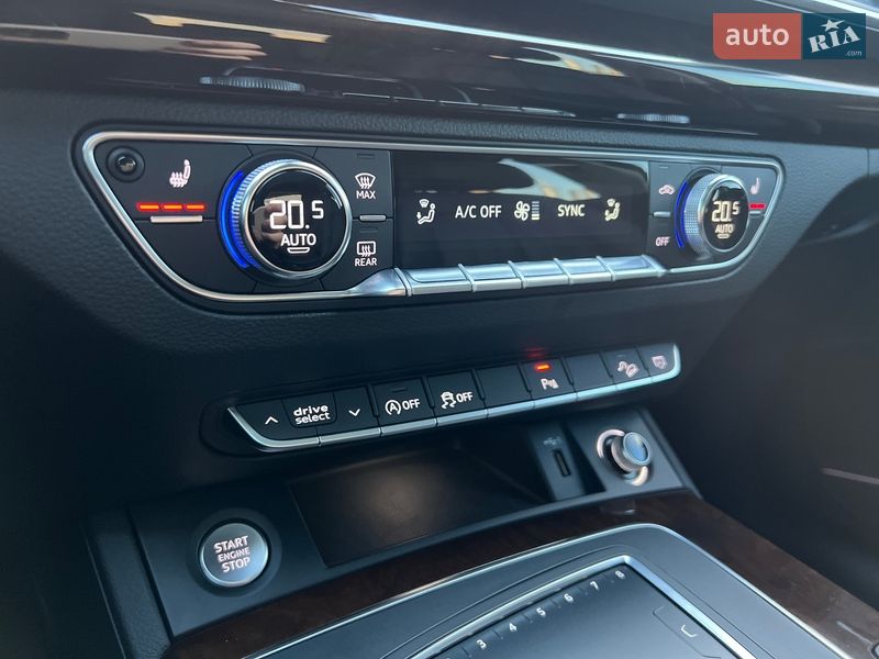 Позашляховик / Кросовер Audi Q5 2018 в Стрию