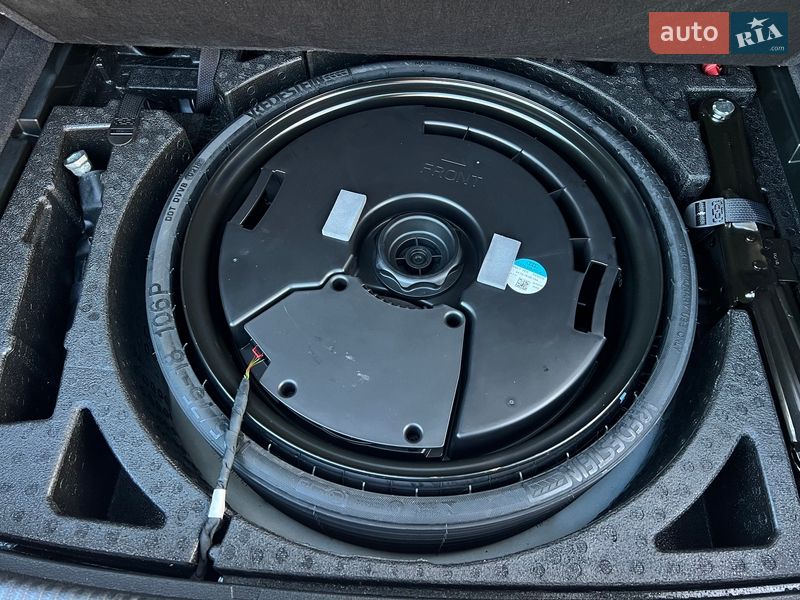 Позашляховик / Кросовер Audi Q5 2018 в Стрию