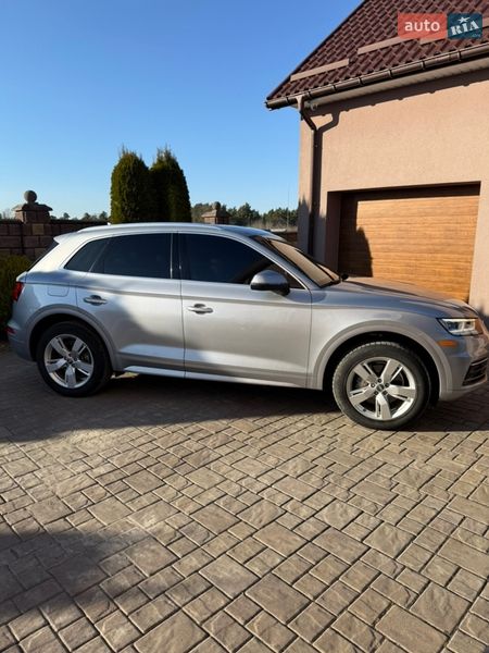 Внедорожник / Кроссовер Audi Q5 2017 в Ровно фото 12 Внедорожник / Кроссовер Audi Q5 2017 в Ровно