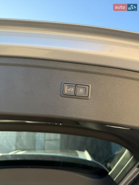 Внедорожник / Кроссовер Audi Q5 2017 в Ровно фото 35 Внедорожник / Кроссовер Audi Q5 2017 в Ровно