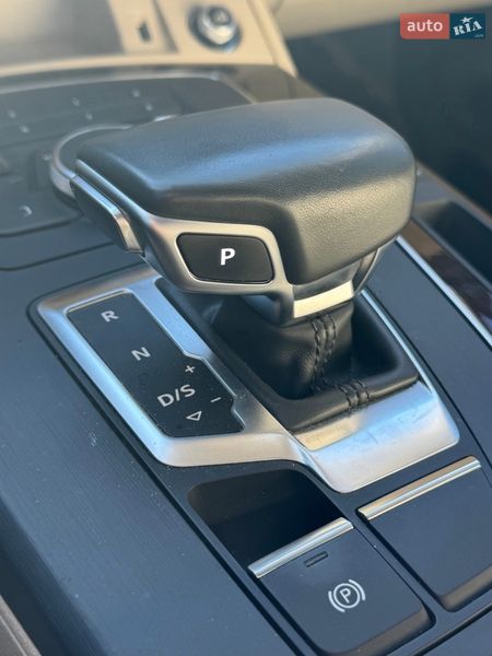 Внедорожник / Кроссовер Audi Q5 2019 в Киеве