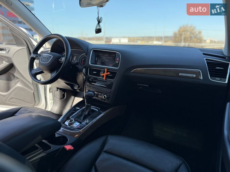 Внедорожник / Кроссовер Audi Q5 2016 в Киеве