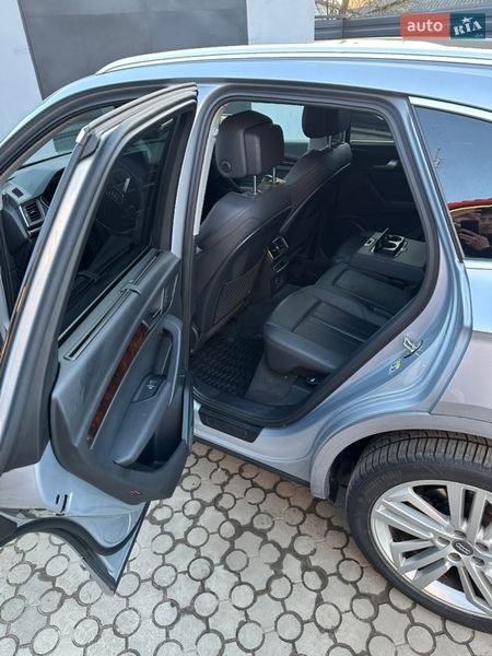 Внедорожник / Кроссовер Audi Q5 2017 в Ратным