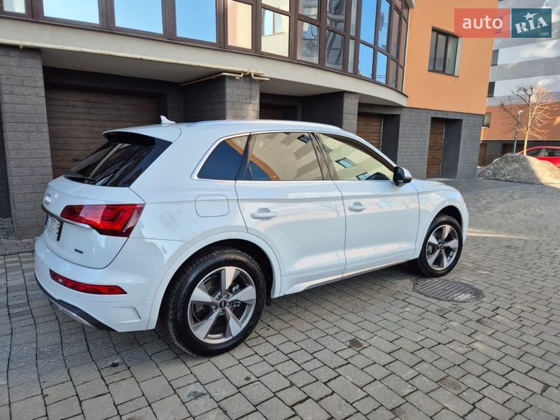 Внедорожник / Кроссовер Audi Q5 2022 в Ивано-Франковске фото 13 Внедорожник / Кроссовер Audi Q5 2022 в Ивано-Франковске