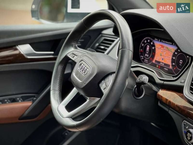 Внедорожник / Кроссовер Audi Q5 2018 в Киеве