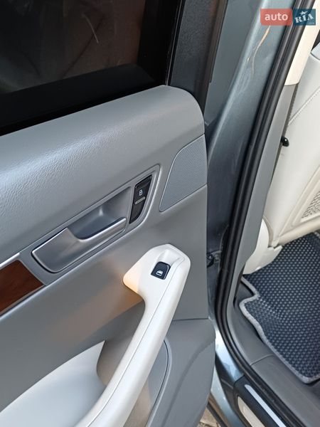 Позашляховик / Кросовер Audi Q5 2011 в Івано-Франківську