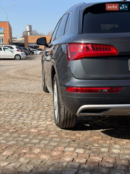 Внедорожник / Кроссовер Audi Q5 2018 в Луцке
