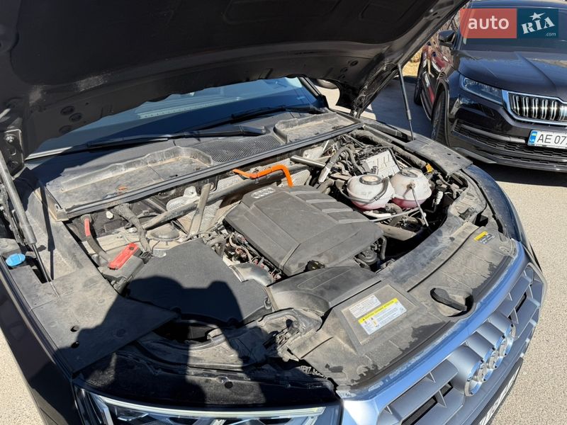 Внедорожник / Кроссовер Audi Q5 2020 в Днепре