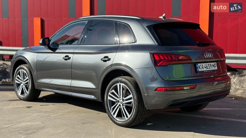 Внедорожник / Кроссовер Audi Q5 2019 в Киеве