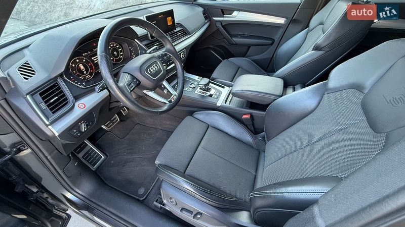 Внедорожник / Кроссовер Audi Q5 2019 в Киеве