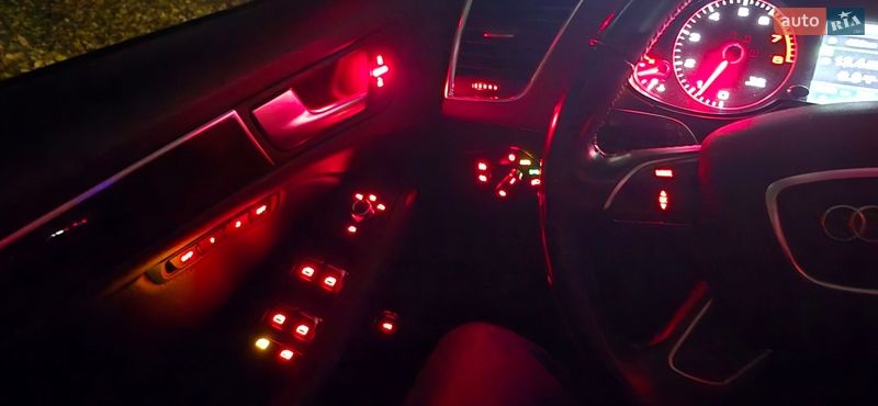 Внедорожник / Кроссовер Audi Q5 2015 в Полтаве