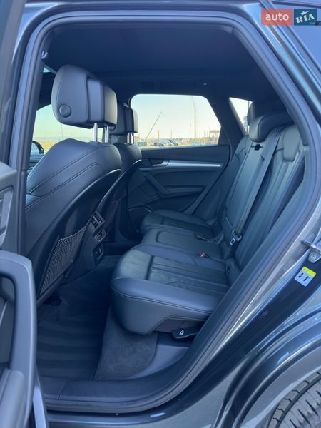 Позашляховик / Кросовер Audi Q5 2020 в Рівному