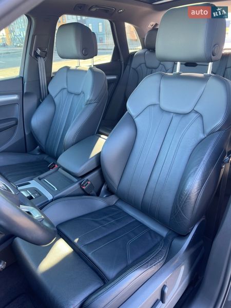 Позашляховик / Кросовер Audi Q5 2020 в Рівному
